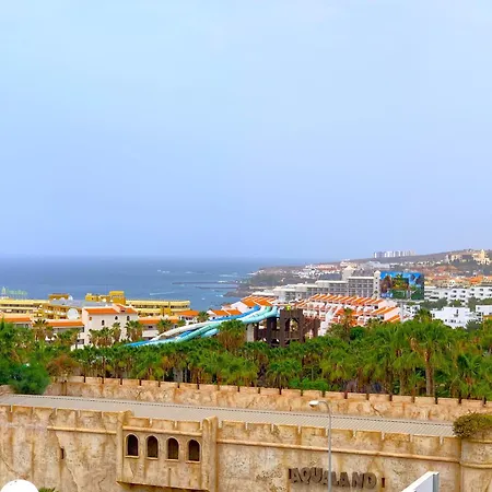 Ocean Breeze And Seaview Apartament *